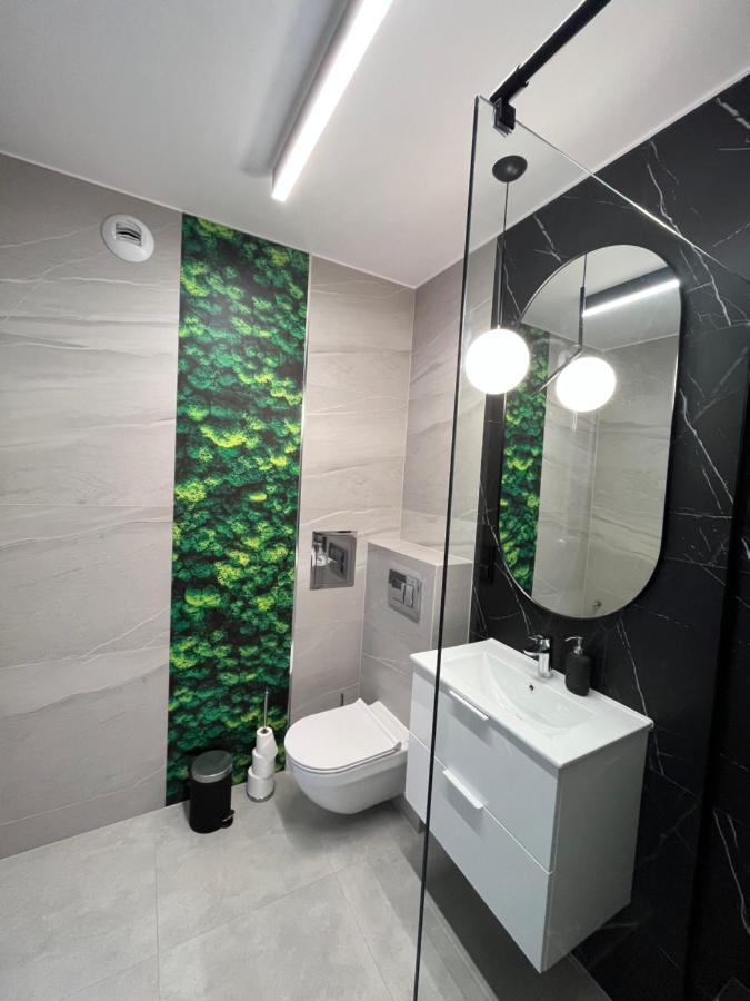 Halo Apartments Вроцлав Екстер'єр фото